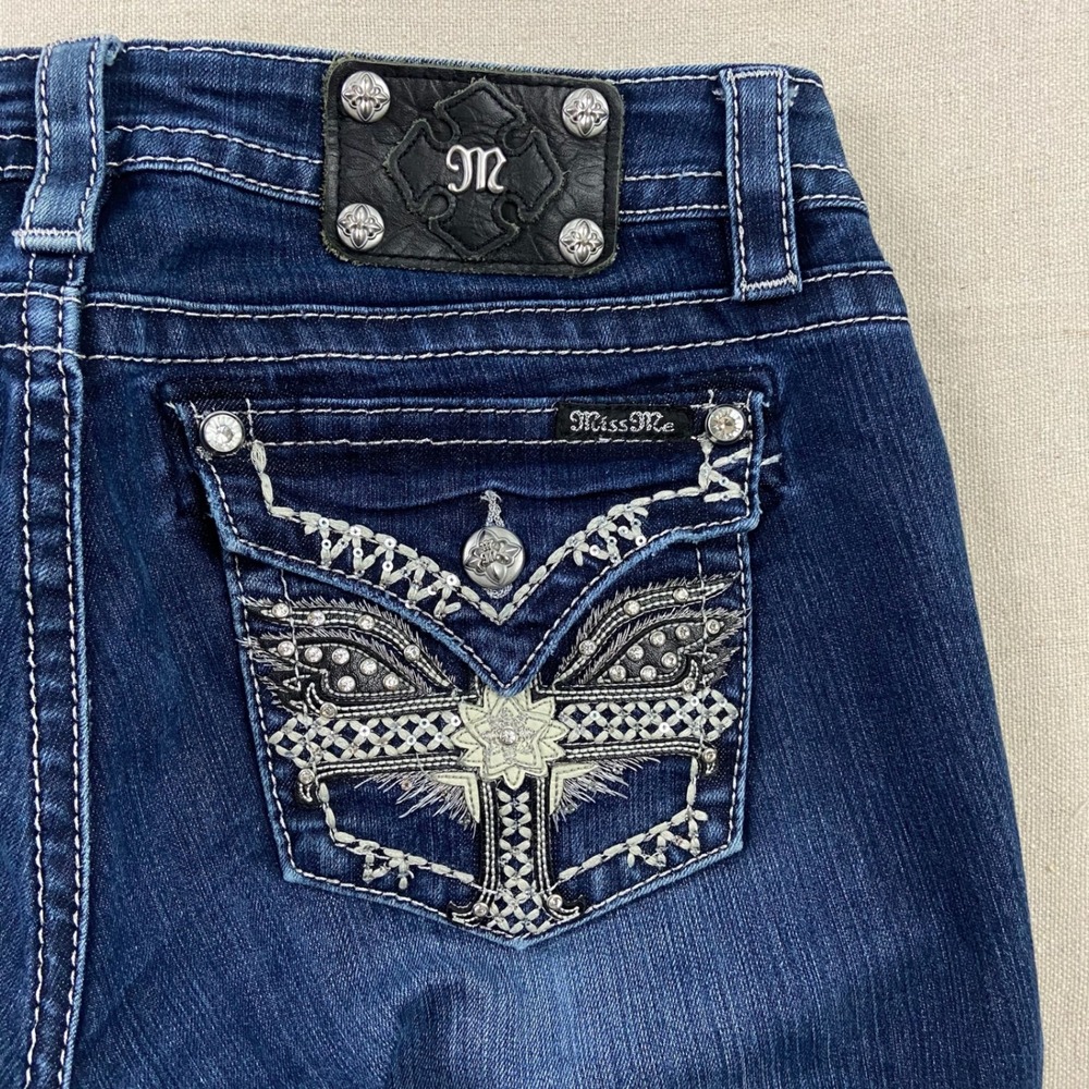 Miss Me Bootcut Jeans Womens 31 Blue Dark Wash Embellished Rhinestone JP6349B